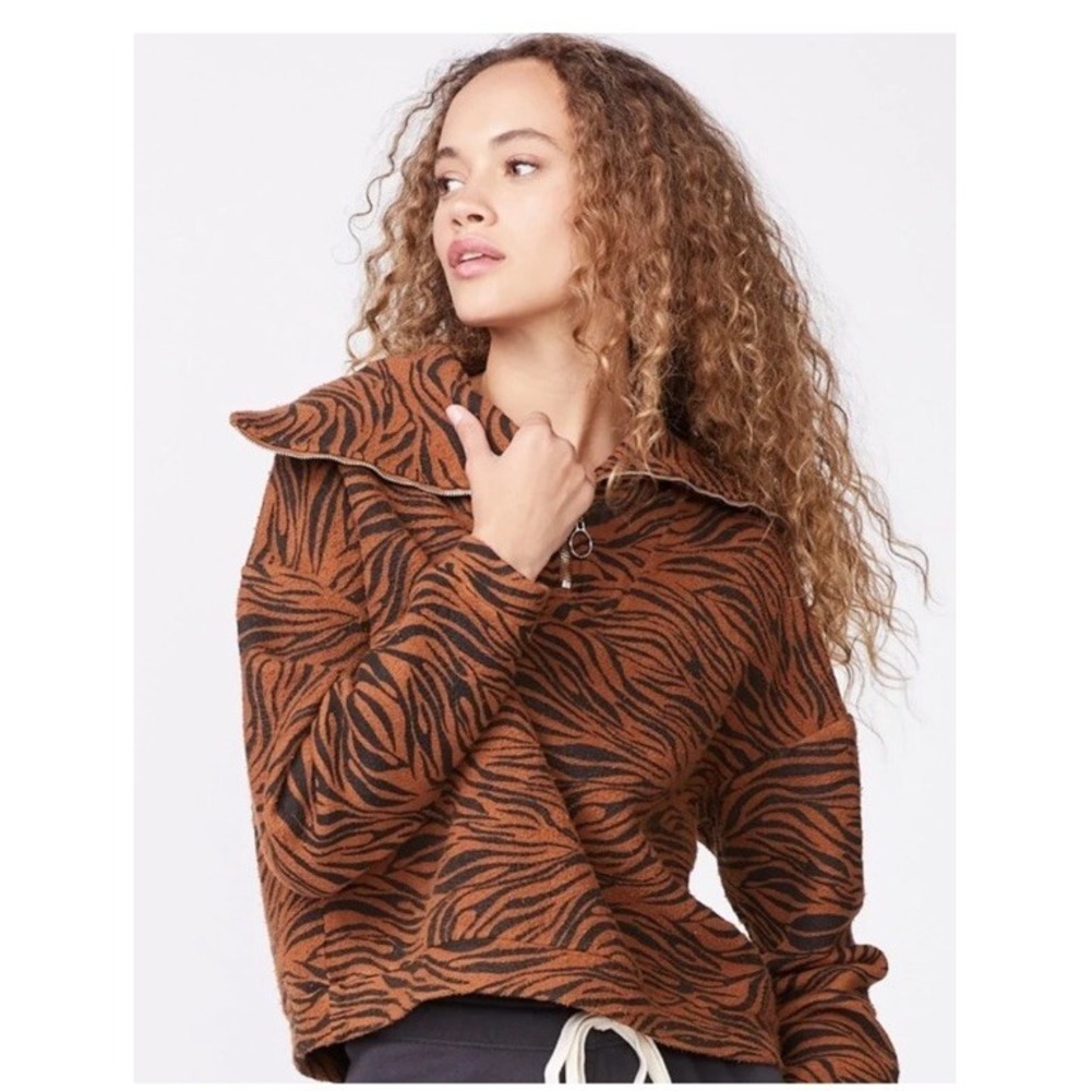 Monrow Zebra Animal Print 1/2 Zip Sherpa Pullover‎ Carmel Brown Size L NWT $178